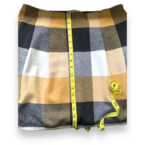 Woolrich Wool Plaid Mini Skirt Size 8 With Pockets - Picture 7 of 7